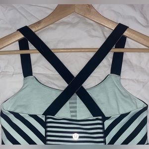 Lululemon tank top with built in sports bra in size 8